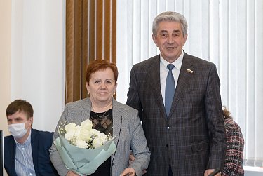Губернатор отчитается перед законодателями